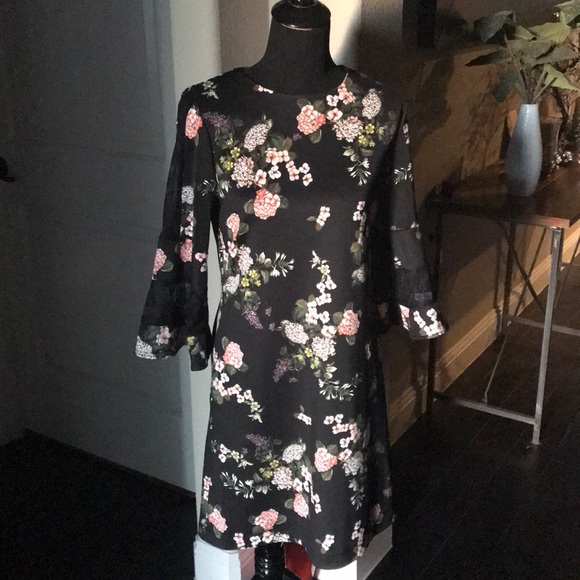 New York & Company Dresses & Skirts - Beautiful dress